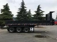 Jakie są wymagania ubezpieczeniowe dla wywrotki trójosiowej z naczepą?